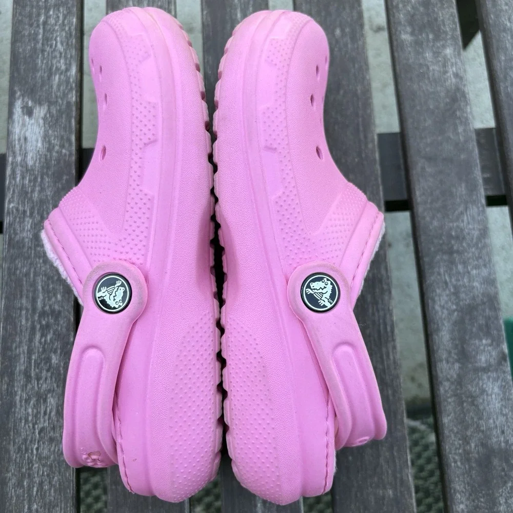 Crocs Kids J3 Pink Classic Fuzz Lined Clogs Cozicore Faux Fur